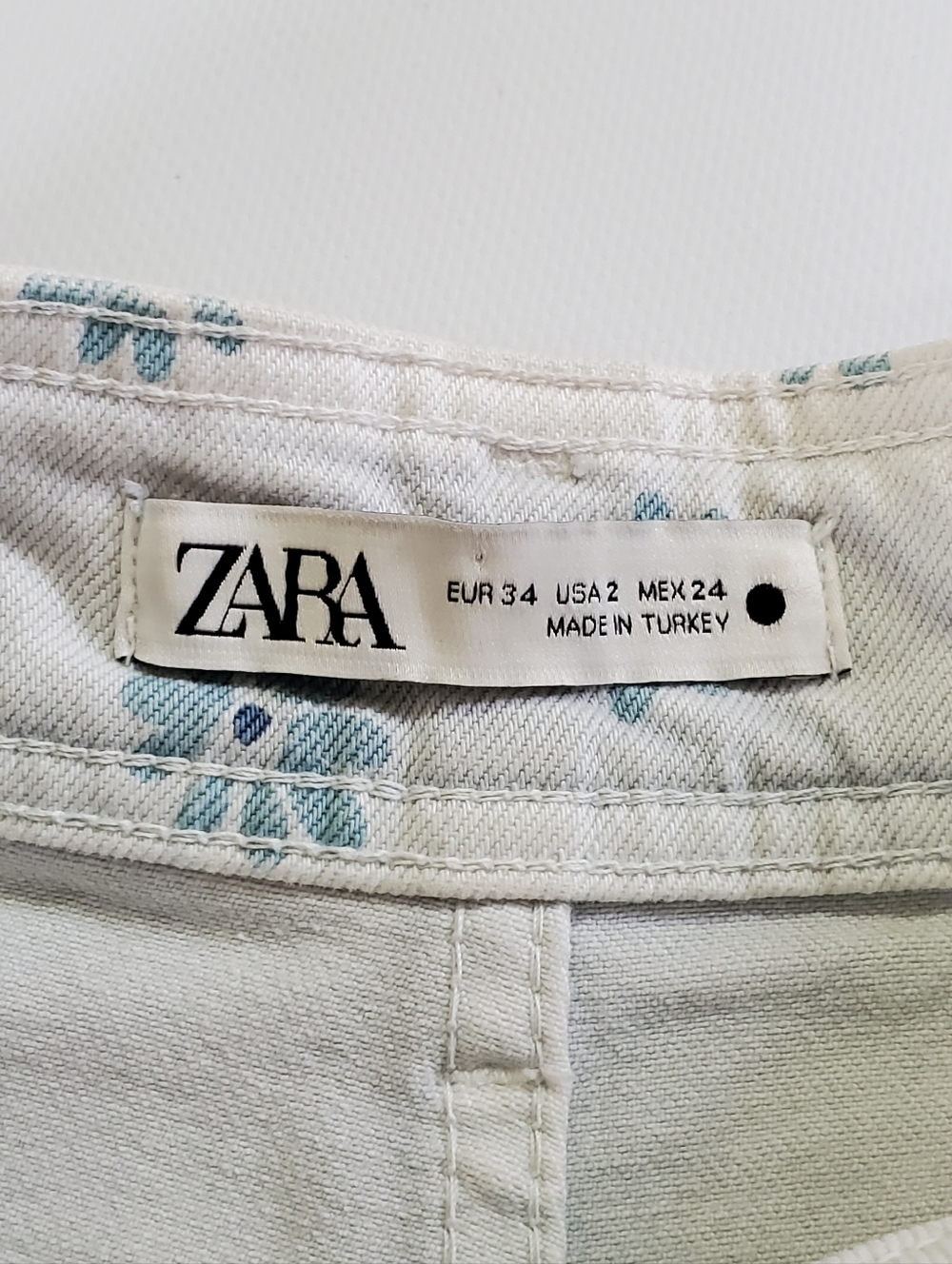 🟢7653 * Zara Marine Straight Leg Floral Daisy Print Jeans Light Wash Size 2 - Picture 3 of 12